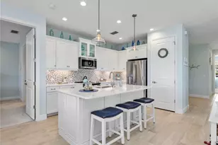 2543 Seychelles Dr, Naples, FL 34112 - Photo 4