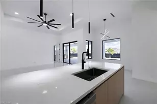 725 NW 37th Ave, Cape Coral, FL 33993 - Photo 4