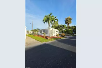 50 Temple Ln, Naples, FL 34114 - Photo 2