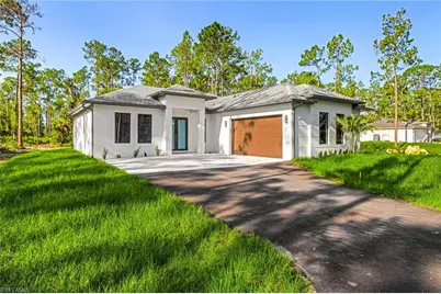 876 Desoto Ave S, Naples, FL 34117 - Photo 2