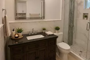 4590 E 9th Ln, Hialeah, FL 33013 - Photo 16