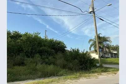 5306 7th St W, Lehigh Acres, FL 33971 - Photo 4