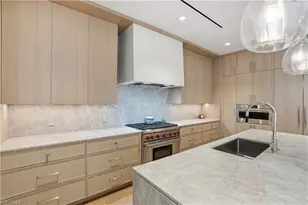 2020 Gulf Shore Blvd N, Naples, FL 34102 - Photo 2