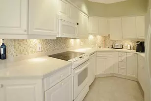4001 Gulf Shore Blvd N, Naples, FL 34103 - Photo 6