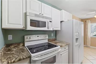 4629 Bayshore Dr #J3, Naples, FL 34112 - Photo 6