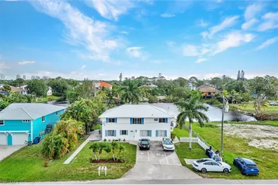 3940 Bennett Ln, Bonita Springs, FL 34134 - Photo 2