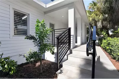 1195 Mockingbird Ln, Naples, FL 34104 - Photo 44