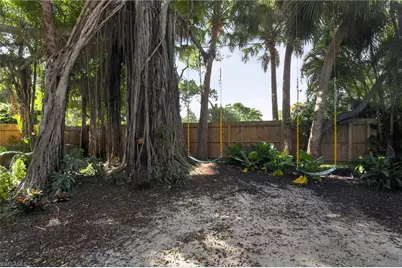 1195 Mockingbird Ln, Naples, FL 34104 - Photo 42
