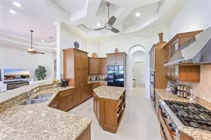 3124 Strada Bella Ct, Naples, FL 34119 - Photo 10