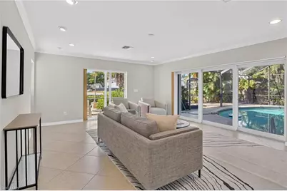 660 14th Ave S, Naples, FL 34102 - Photo 10