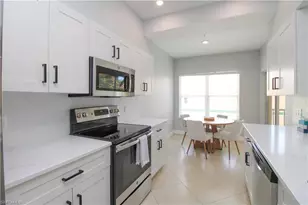 635 Mardel Ct, Naples, FL 34104 - Photo 12