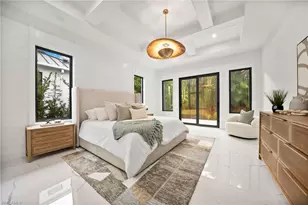 135 7th St N, Naples, FL 34102 - Photo 20
