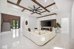 135 7th St N, Naples, FL 34102 - Photo 14