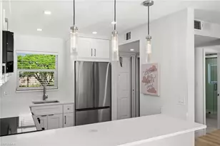 200 Turtle Lake Ct, Naples, FL 34105 - Photo 12