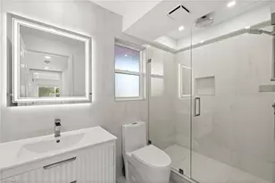 200 Turtle Lake Ct, Naples, FL 34105 - Photo 18
