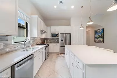 9406 Greyhawk Trl, Naples, FL 34120 - Photo 6