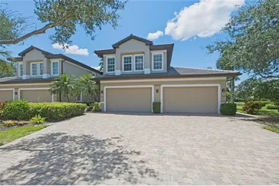 7877 Hawthorne Dr #104, Naples, FL 34113 - Photo 2