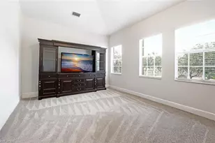 7877 Hawthorne Dr, Naples, FL 34113 - Photo 6