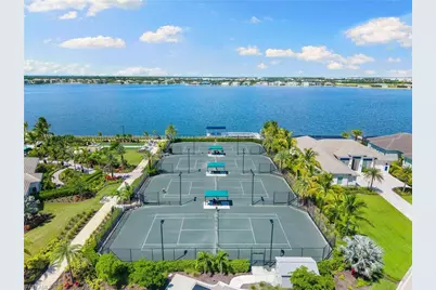 11913 Raggio Dr, Fort Myers, FL 33913 - Photo 28