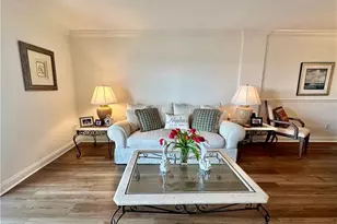 555 Park Shore Dr, Naples, FL 34103 - Photo 16