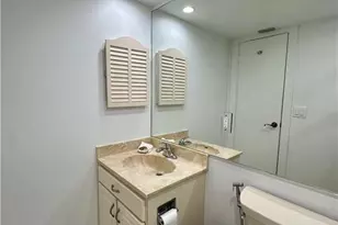 10951 Gulf Shore Dr, Naples, FL 34108 - Photo 12