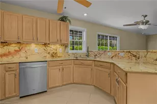 538 Leawood Cir, Naples, FL 34104 - Photo 22