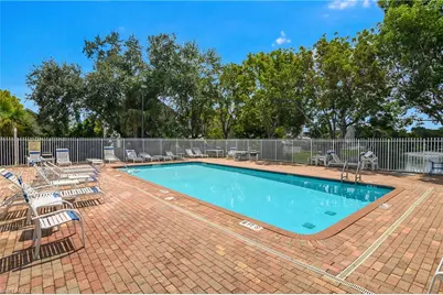 538 Leawood Cir, Naples, FL 34104 - Photo 42