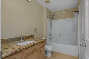 538 Leawood Cir, Naples, FL 34104 - Photo 34