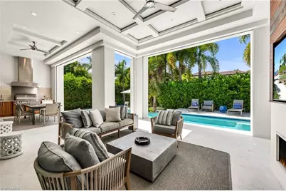 1779 4th St S, Naples, FL 34102 - Photo 10