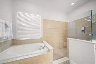 9137 Quartz Ln, Naples, FL 34120 - Photo 20