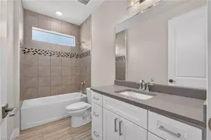 913 NW 33rd Pl, Cape Coral, FL 33993 - Photo 30