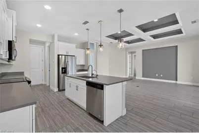 913 NW 33rd Pl, Cape Coral, FL 33993 - Photo 18