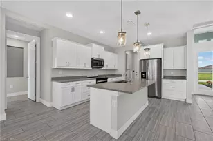 913 NW 33rd Pl, Cape Coral, FL 33993 - Photo 20