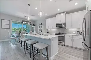 2555 Seychelles Dr, Naples, FL 34112 - Photo 16