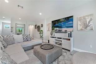 2555 Seychelles Dr, Naples, FL 34112 - Photo 4