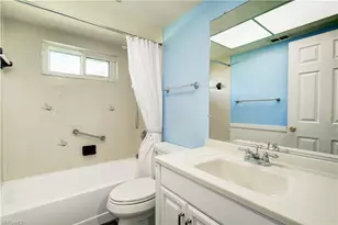 423 SW 39th Terrace, Cape Coral, FL 33914 - Photo 22
