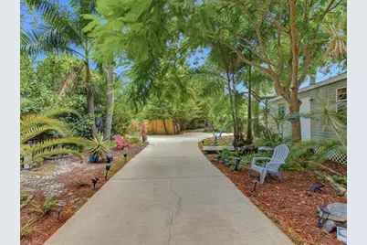 3220 68th St SW, Naples, FL 34105 - Photo 16