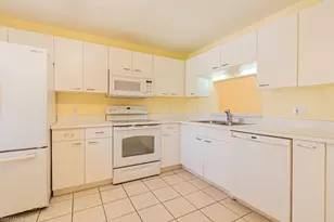 7768 Jewel Ln, Naples, FL 34109 - Photo 8