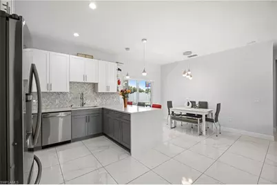 27257 Pinecrest Ln, Bonita Springs, FL 34135 - Photo 12