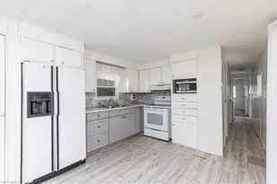 591 Cape Florida Ln, Naples, FL 34104 - Photo 10
