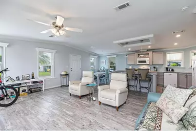 585 Cape Florida Ln, Naples, FL 34104 - Photo 12