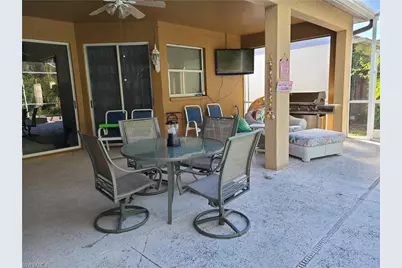 745 Crossfield Cir, Naples, FL 34104 - Photo 14