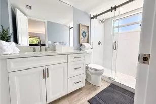 960 7th St S, Naples, FL 34102 - Photo 6