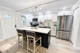 960 7th St S, Naples, FL 34102 - Photo 1