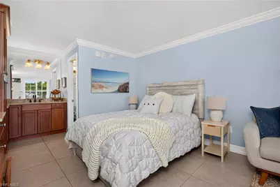 2555 9th St N #204, Naples, FL 34103 - Photo 4