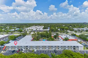 2555 9th St N, Naples, FL 34103 - Photo 18