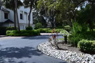 27105 Oakwood Lake Dr, Bonita Springs, FL 34134 - Photo 42