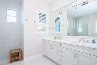 14232 Laguna Springs Ln, Naples, FL 34114 - Photo 18