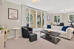 2748 Tiburon Blvd E, Naples, FL 34109 - Photo 8