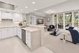 2748 Tiburon Blvd E, Naples, FL 34109 - Photo 2